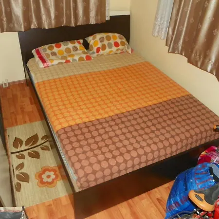 Апартаменты 4 Persons Flat House - Cheap Homestay Sleeping Place