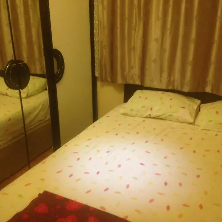 4 Persons Flat House - Cheap Homestay Sleeping Place Анталья