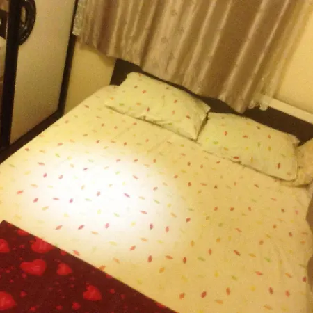 4 Persons Flat House - Cheap Homestay Sleeping Place Appartamento Antalia