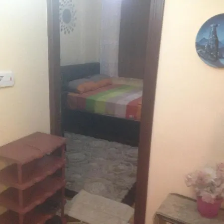 Apartament 4 Persons Flat House - Cheap Homestay Sleeping Place