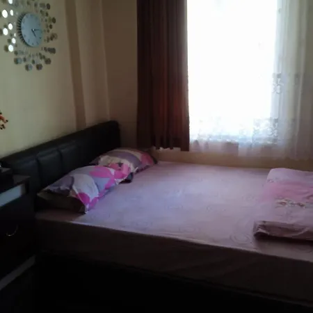 Apartament 4 Persons Flat House - Cheap Homestay Sleeping Place