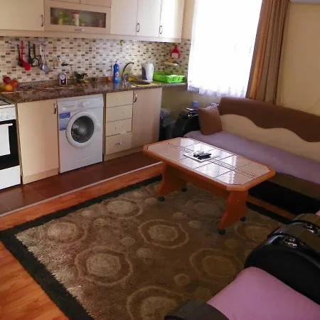 Apartmán 4 Persons Flat House - Cheap Homestay Sleeping Place