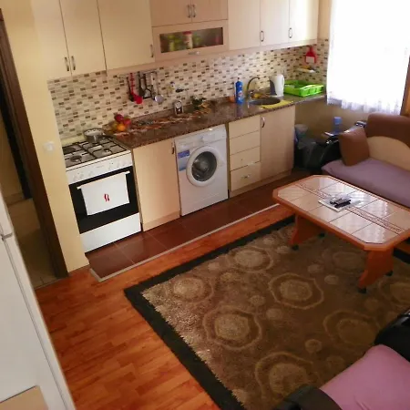 Apartmán 4 Persons Flat House - Cheap Homestay Sleeping Place Antalya