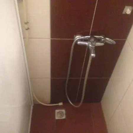 4 Persons Flat House - Cheap Homestay Sleeping Place Apartmán *