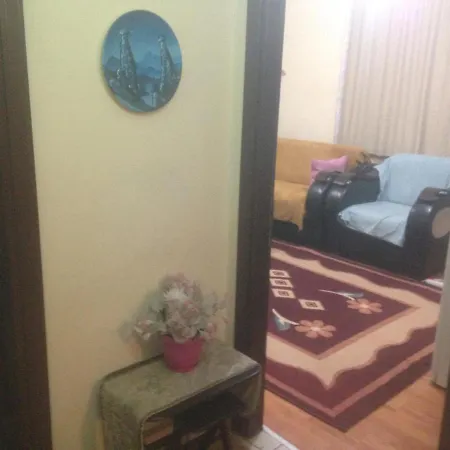 4 Persons Flat House - Cheap Homestay Sleeping Place דירה אנטליה