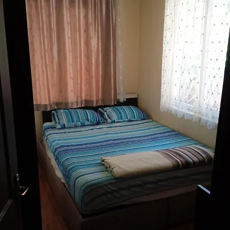 4 Persons Flat House - Cheap Homestay Sleeping Place Apartmán *
